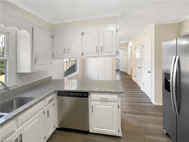 $337,000 | 2821 Edgewood Avenue, Burlington, NC 27215