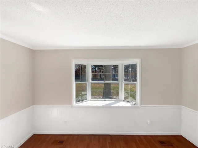 $337,000 | 2821 Edgewood Avenue, Burlington, NC 27215