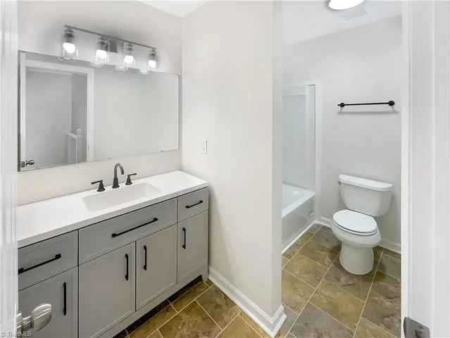 $337,000 | 2821 Edgewood Avenue, Burlington, NC 27215