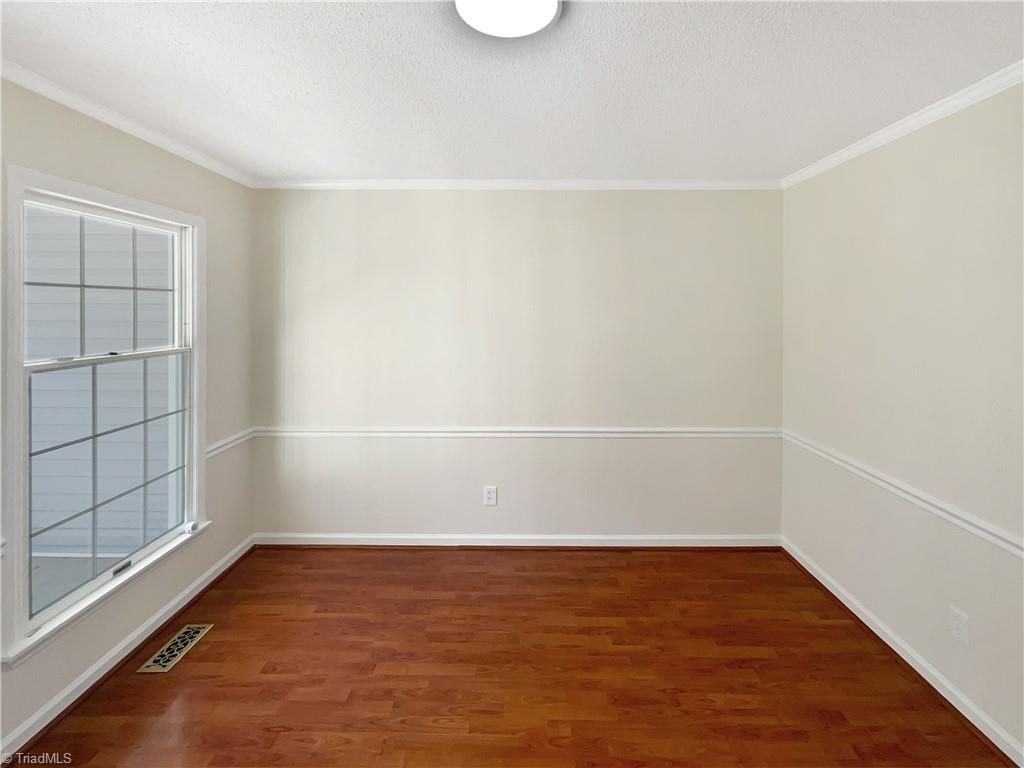 2821 Edgewood Avenue Burlington, NC 27215 - Photo 7 of 24