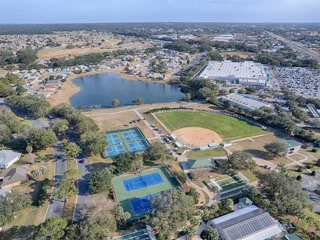 $340,000 | 10952 South E 169th Place, Summerfield, FL 34491