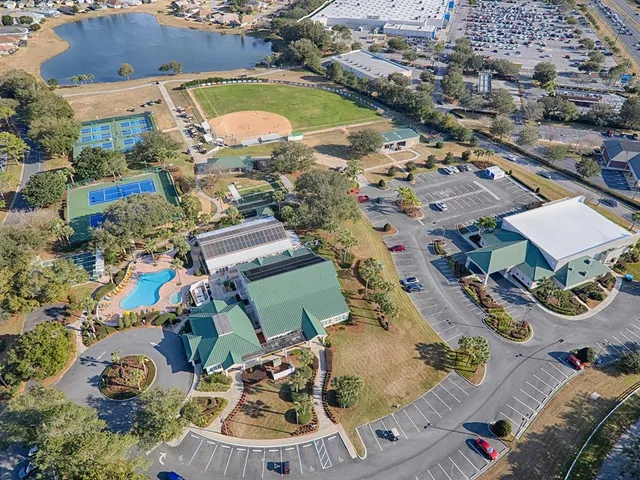 $340,000 | 10952 South E 169th Place, Summerfield, FL 34491