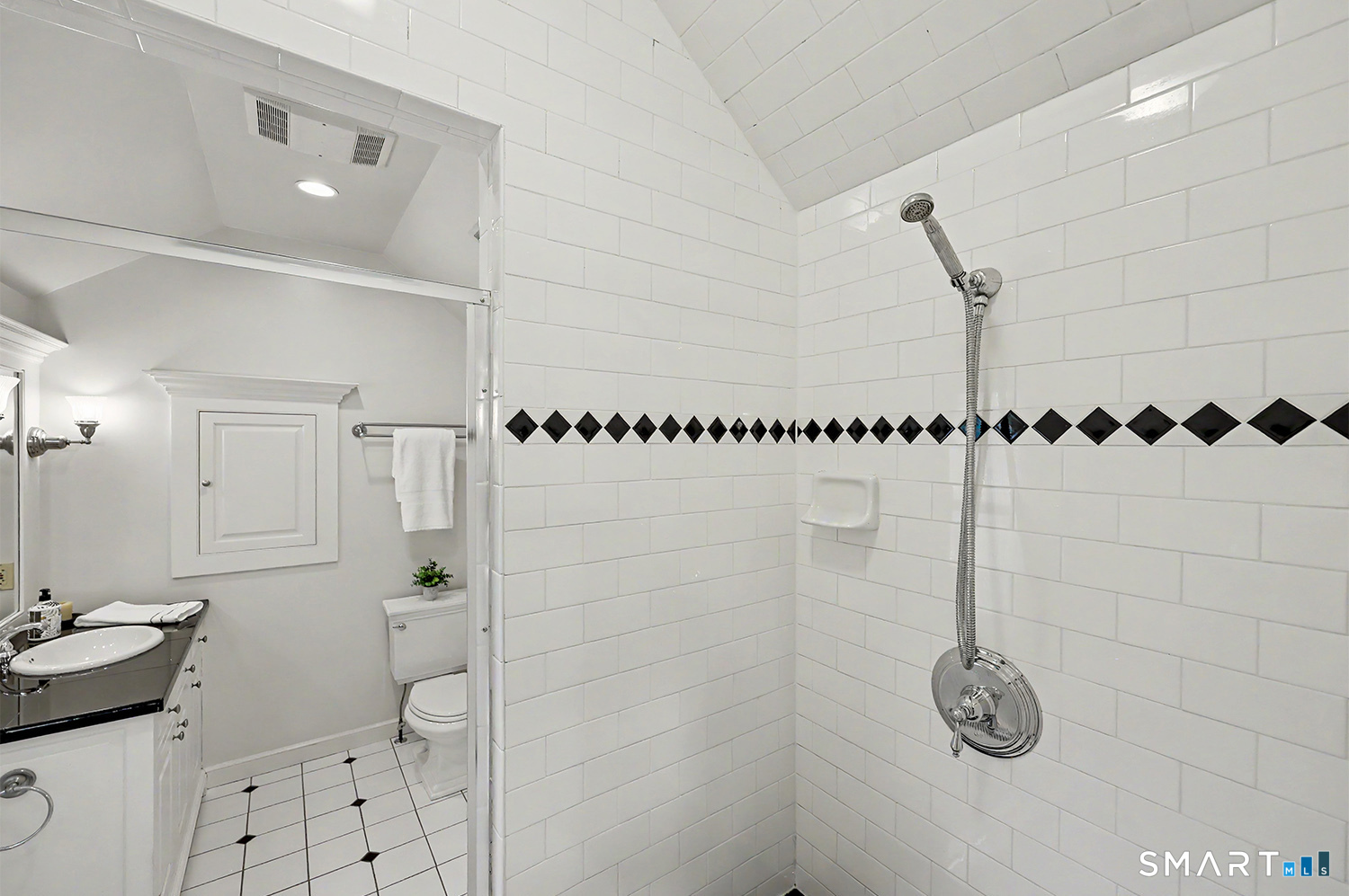 128 Cobblers Hill Road Fairfield, CT 06824 - Photo 24 of 40 Gallery Image 24