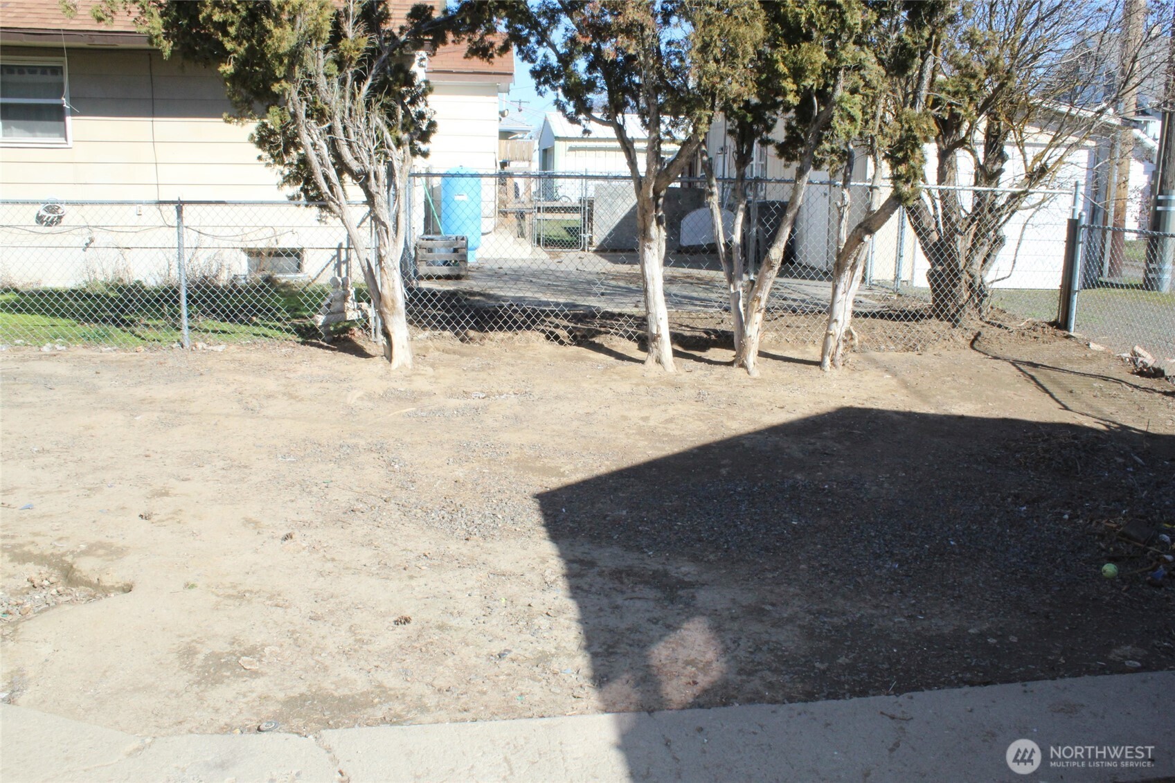 104 East 5th Avenue Ritzville, WA 99169 - Photo 18 of 19 a view of outdoor space with garden