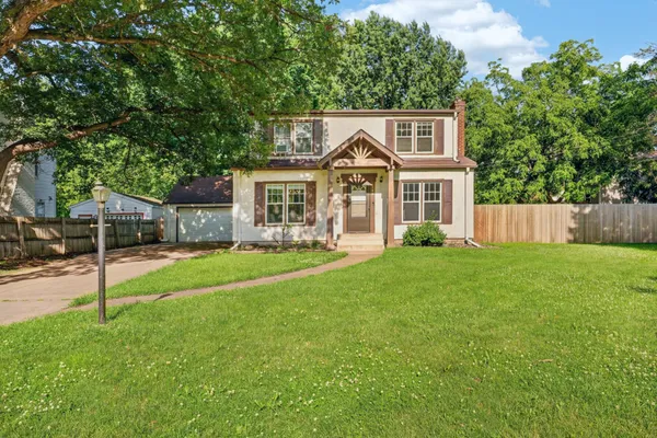 $375,000 | 1700 Howard Street North, Maplewood, MN 55109