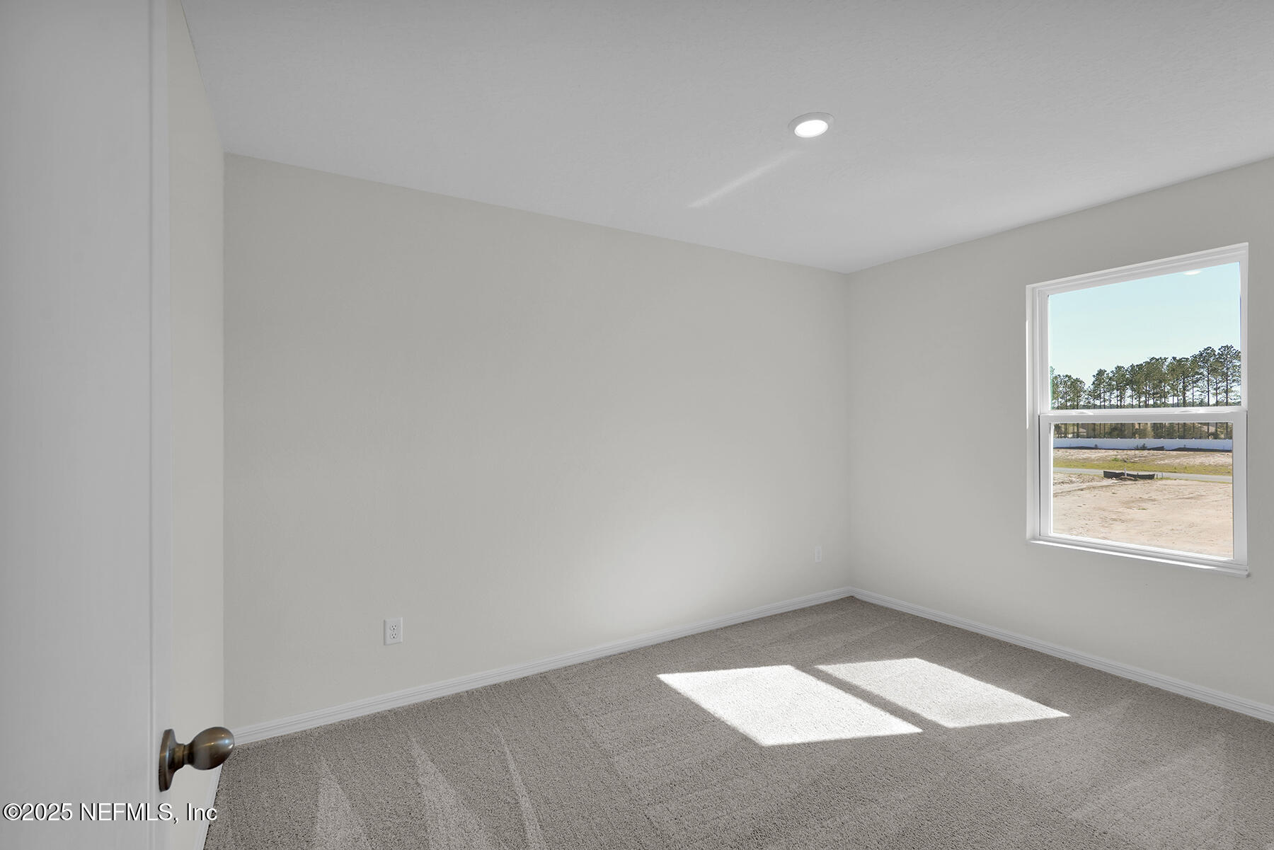 6942 Myrtle Oak Road Jacksonville, FL 32219 - Photo 21 of 26 Florida_Four Winds_L_020