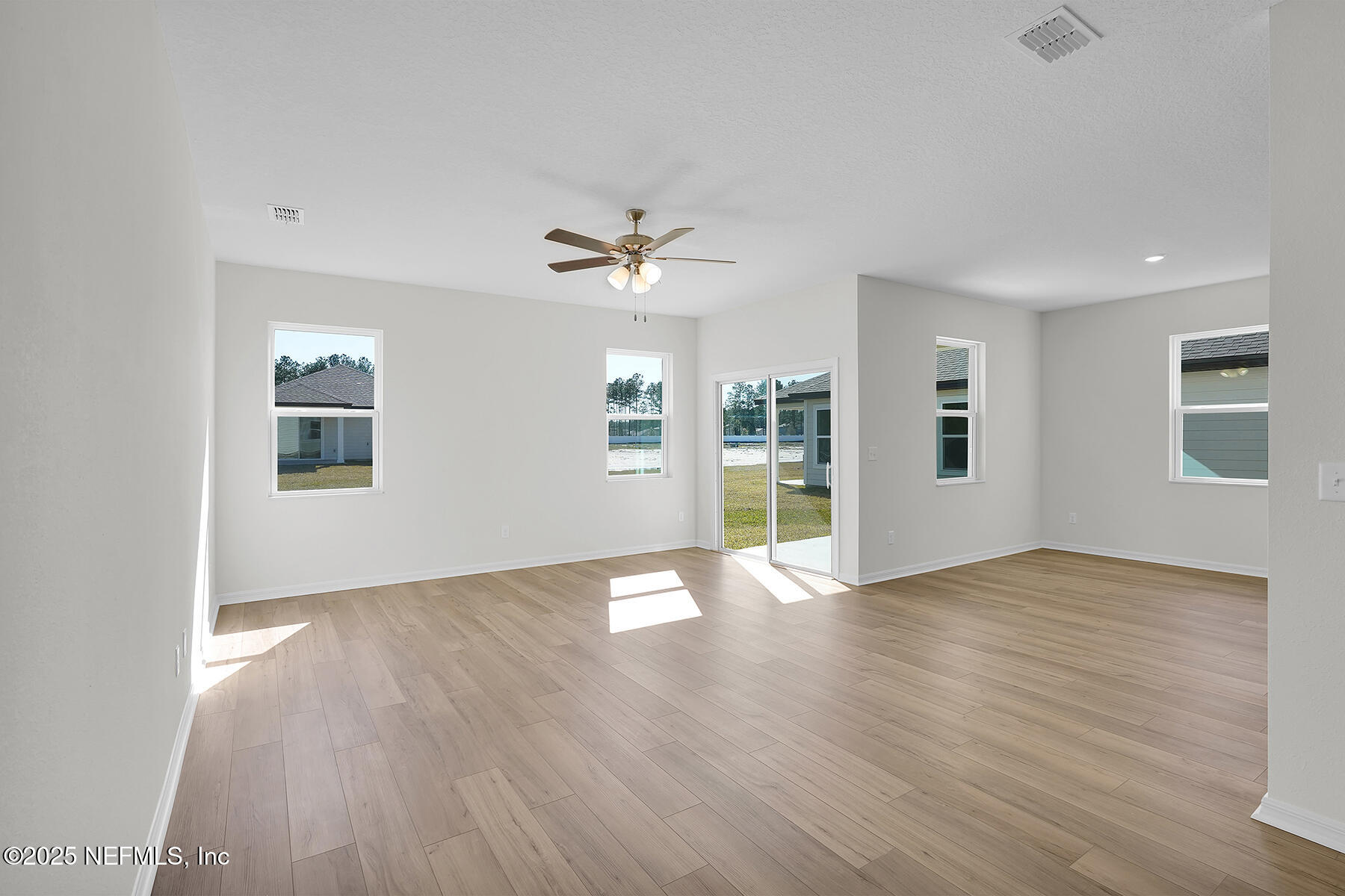 6942 Myrtle Oak Road Jacksonville, FL 32219 - Photo 7 of 26 Florida_Four Winds_L_006