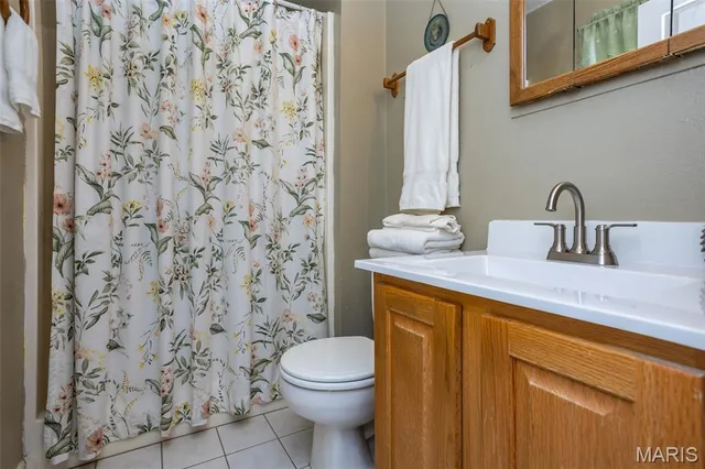 $350,000 | 40 Ridge Street, Moro, IL 62067