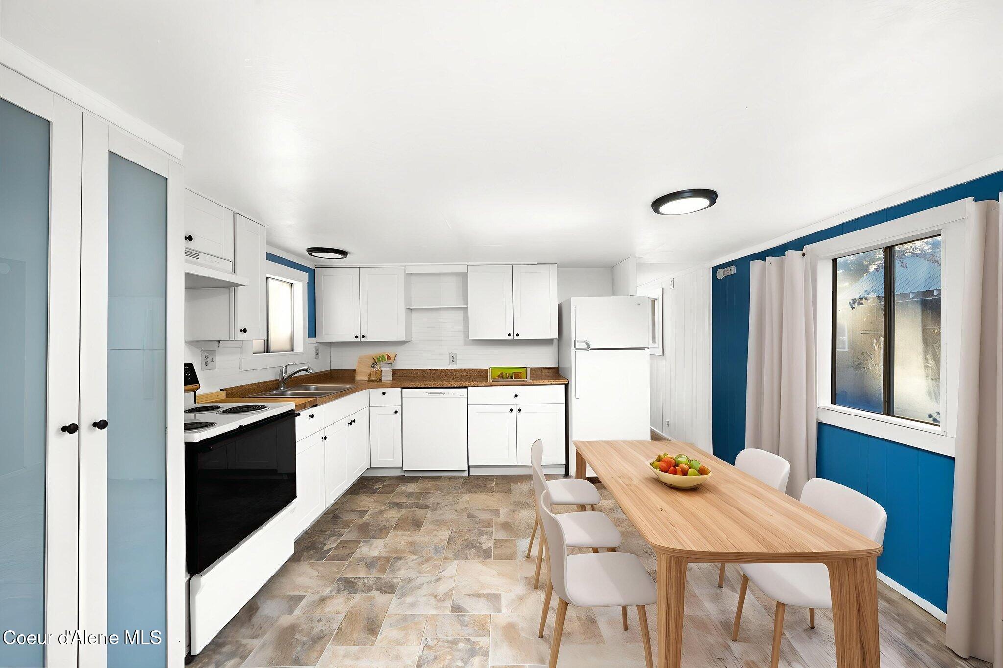 313 4th Street Ponderay, ID 83852 - Photo 18 of 51 34-web-or-mls-DSC_8991 virtually staged