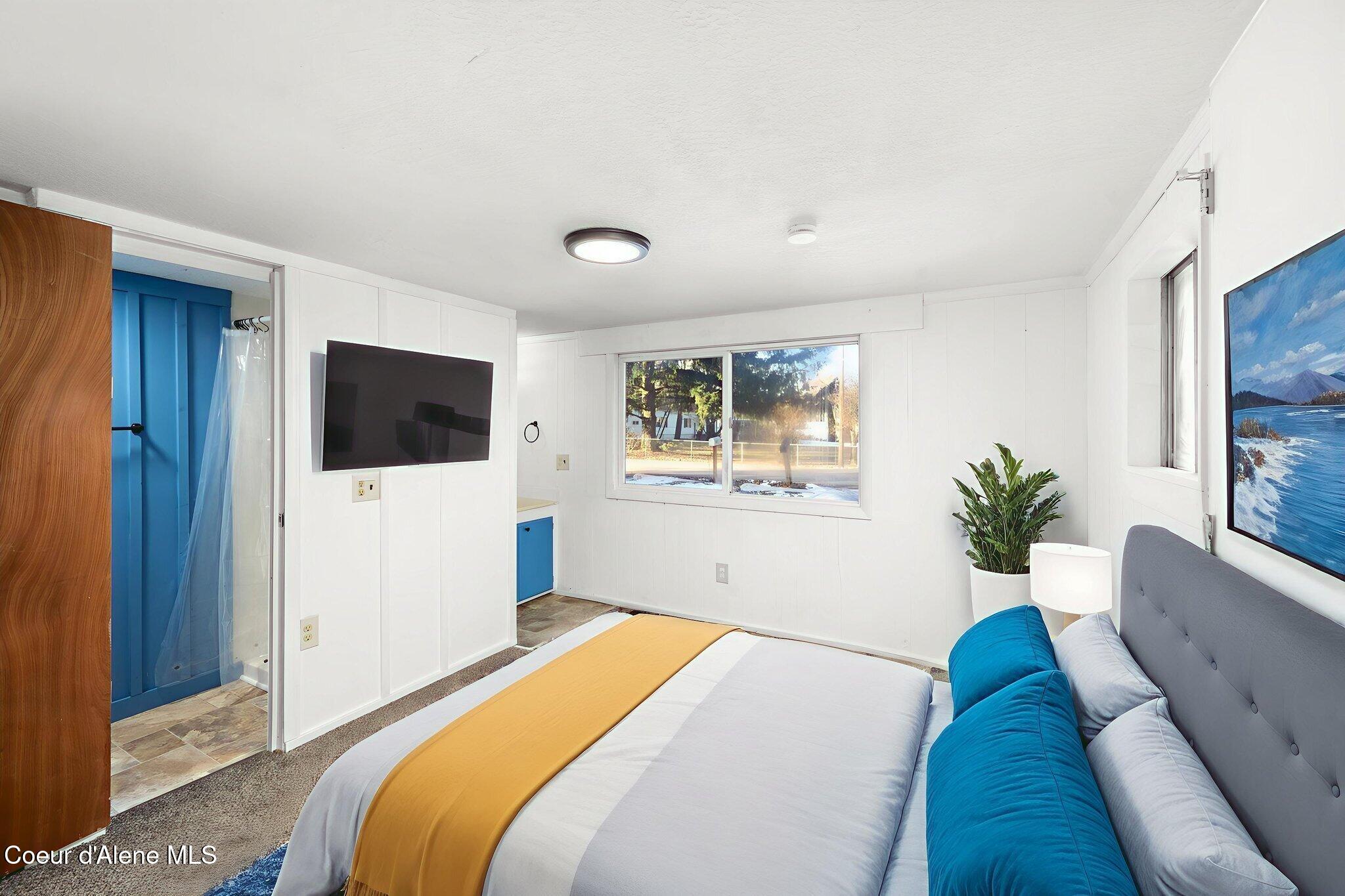 313 4th Street Ponderay, ID 83852 - Photo 20 of 51 36-web-or-mls-DSC_9031 virtually staged