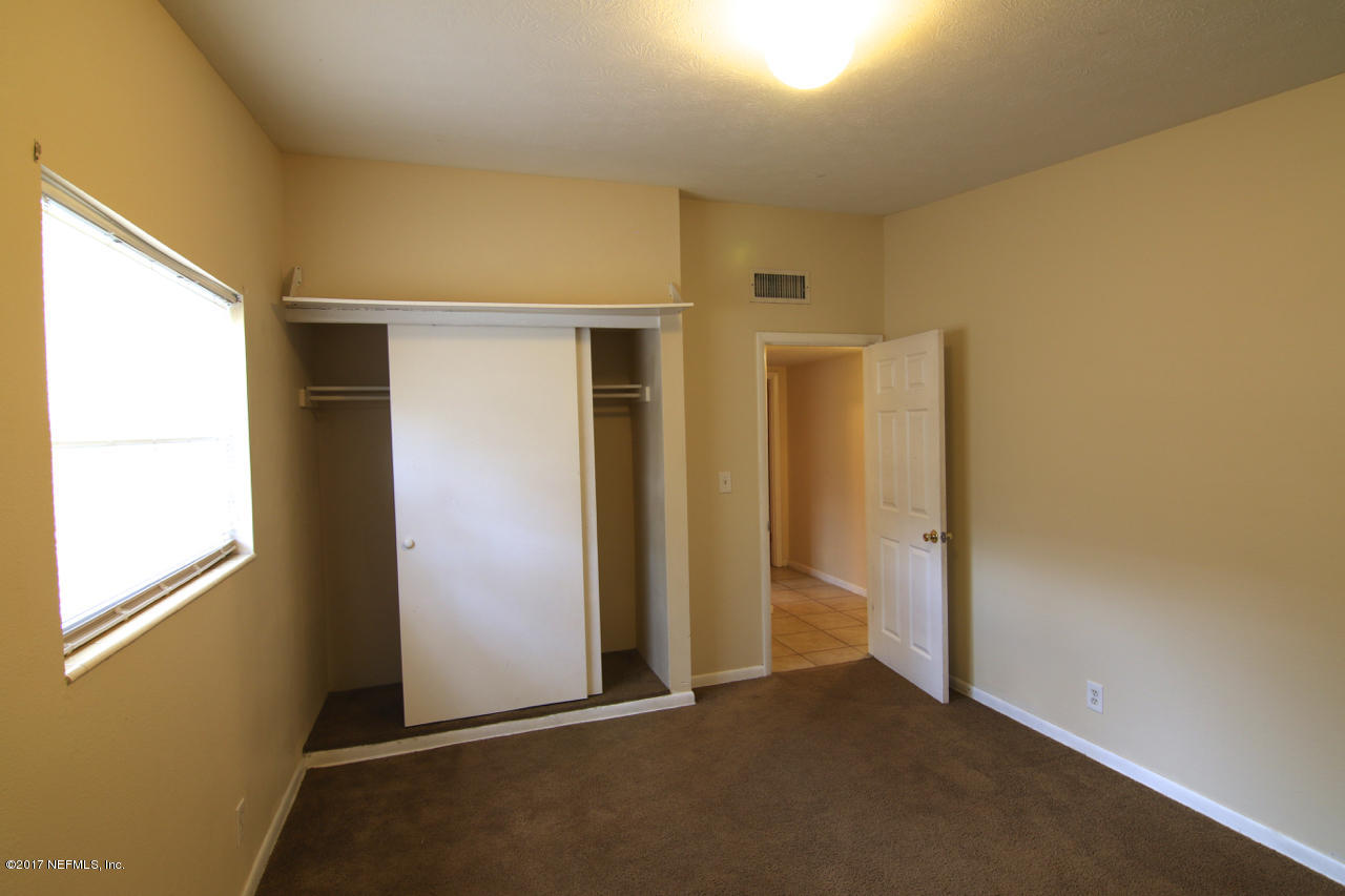 8447 Lone Star Road Jacksonville, FL 32211 - Photo 14 of 19 14