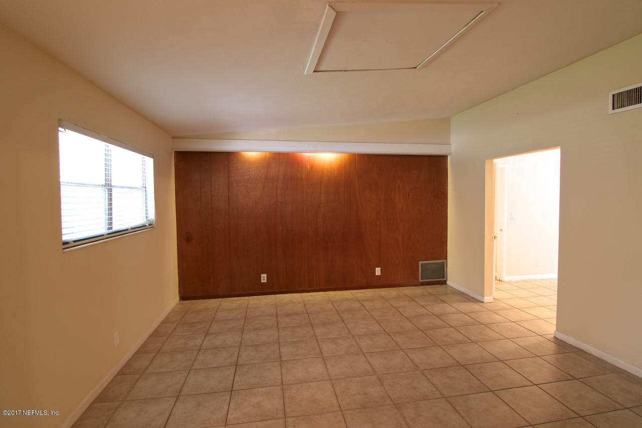 8447 Lone Star Road Jacksonville, FL 32211 - Photo 3 of 19 03