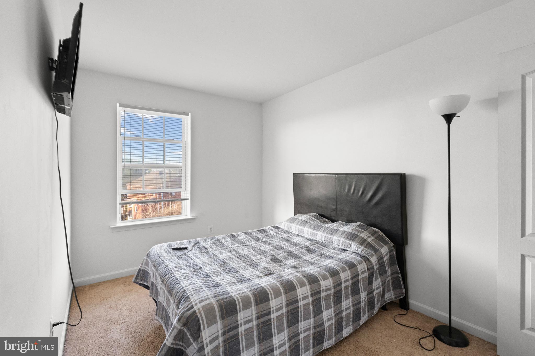 8853 Delegge Road Baltimore, MD 21237 - Photo 8 of 28