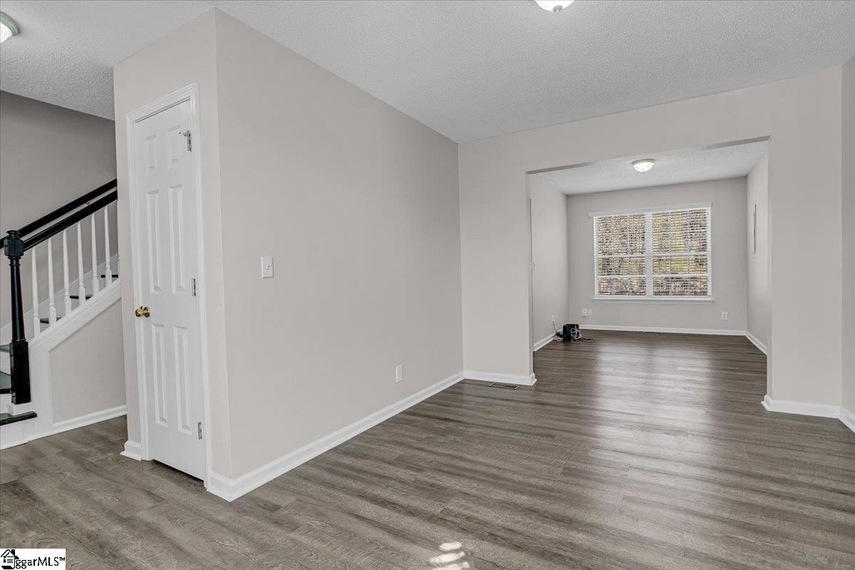 108 Mountain Side Way Greenville, SC 29609 - Photo 4 of 27