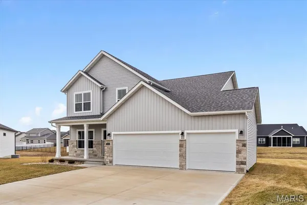 $720,000 | 809 Golden Bell Lane, O'Fallon, IL 62269