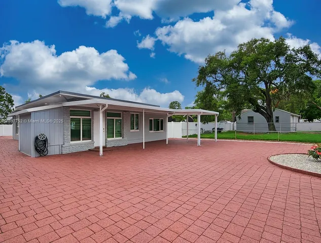 $1,350 | 6120 Hayes Street, Unit A, Hollywood, FL 33024