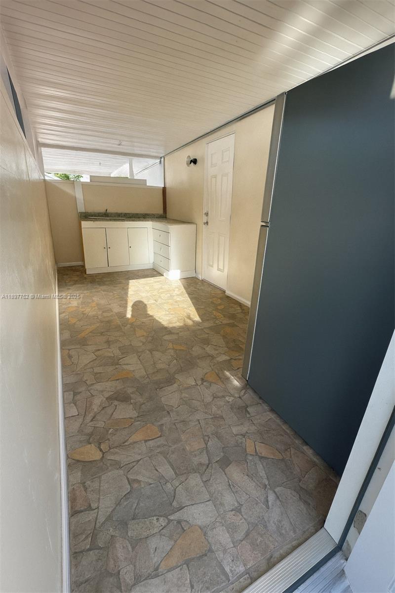 6120 Hayes Street, Unit A Hollywood, FL 33024 - Photo 7 of 12