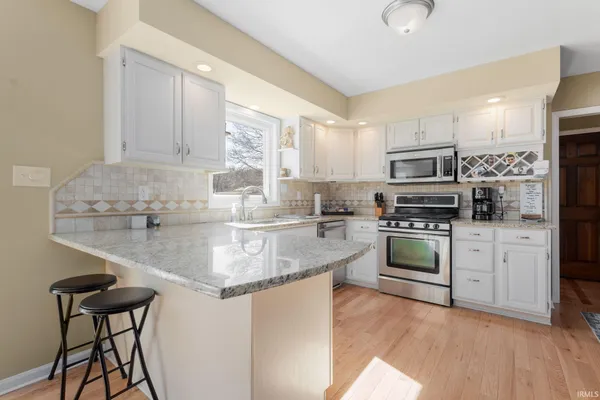 $695,000 | 30638 Quail Pointe Drive, Granger, IN 46530