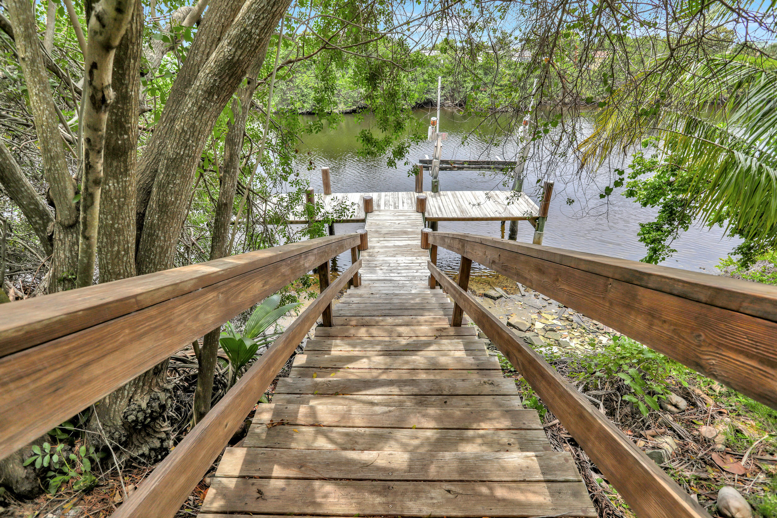 1140 Southwest 21st Lane Boca Raton, FL 33486 - Photo 53 of 73 22227286