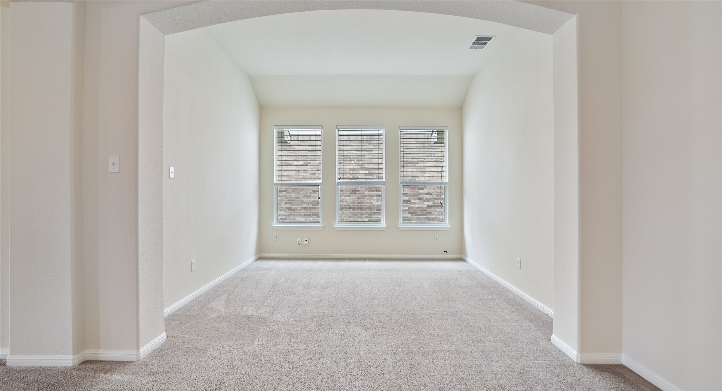 11716 Dunblane Way Austin, TX 78754 - Photo 8 of 32
