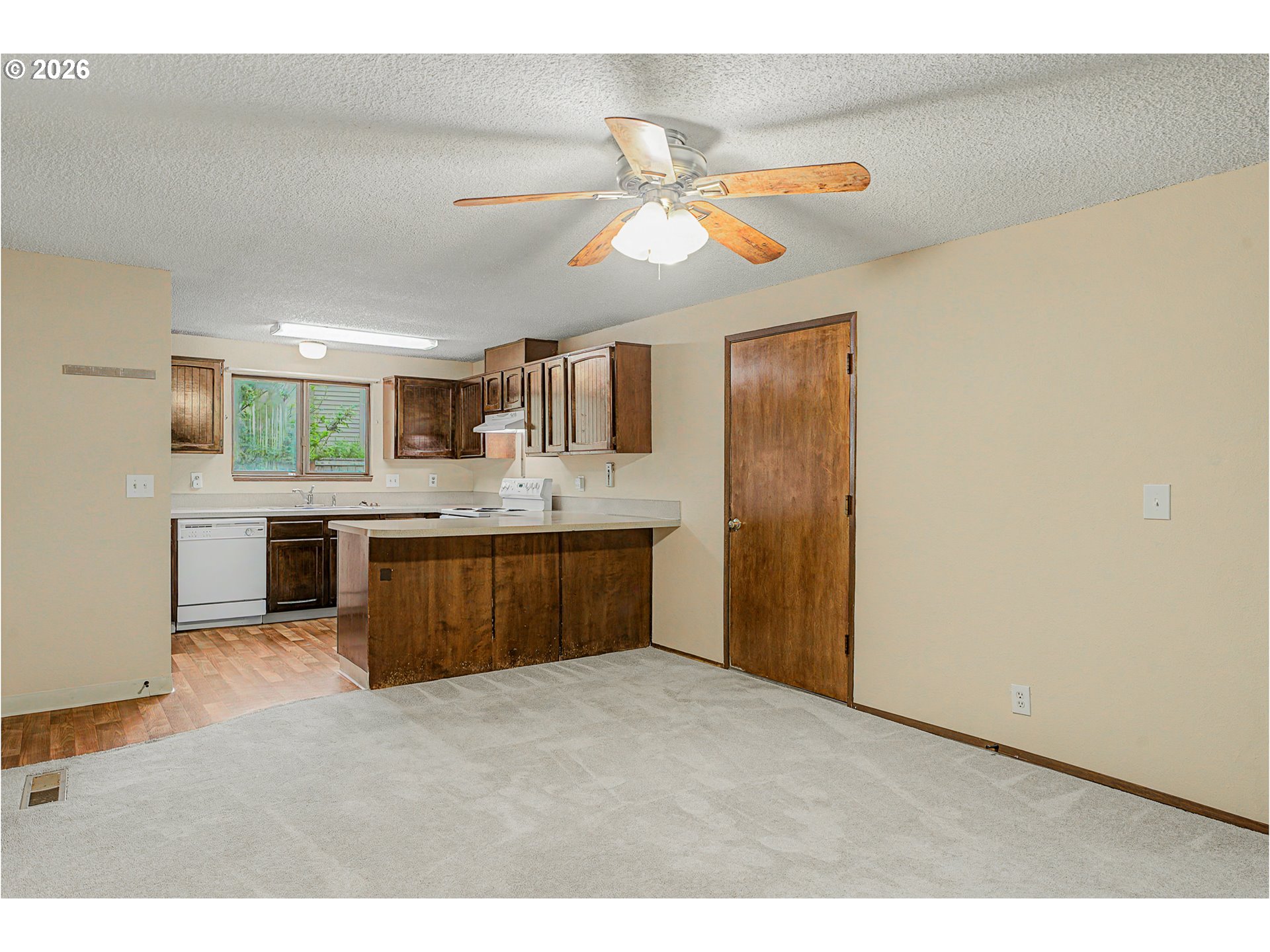 7750 Southwest Raintree Drive Beaverton, OR 97008 - Photo 7 of 38