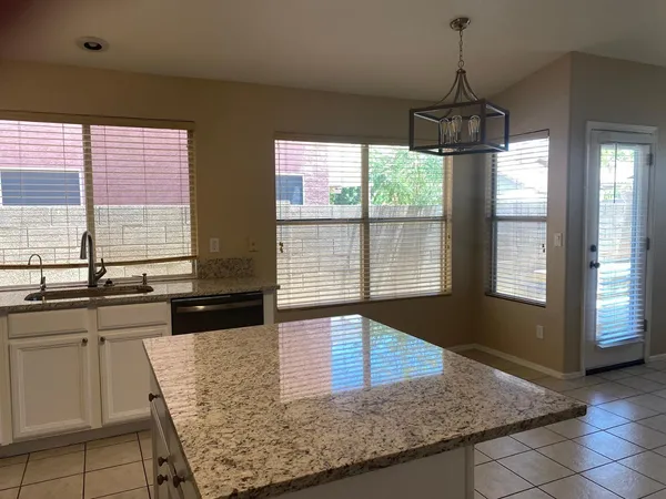 $2,650 | 1277 West Myrna Lane, Tempe, AZ 85284