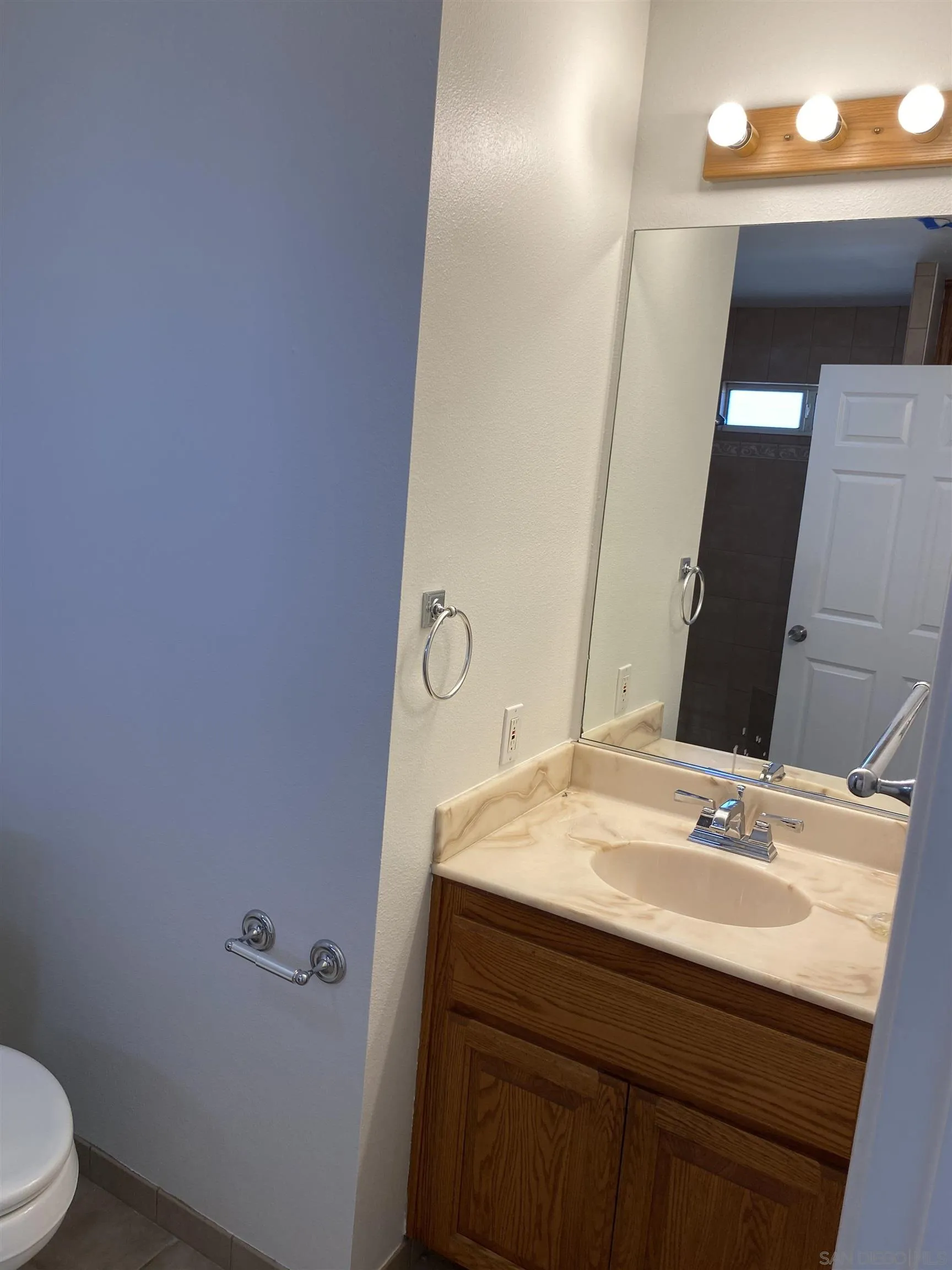 15648 Broad Oaks Road El Cajon, CA 92021 - Photo 17 of 28 Gallery Image 17