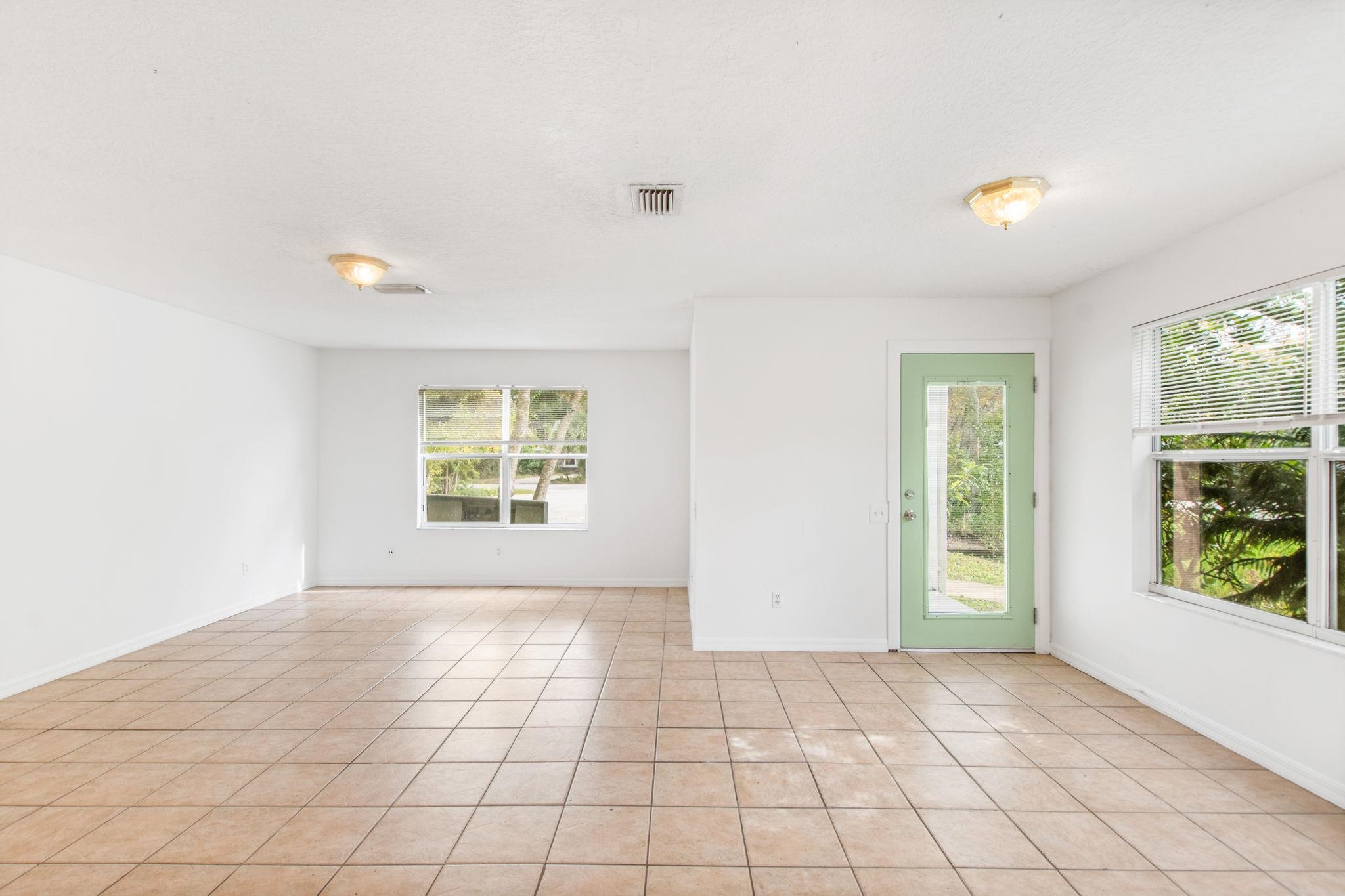 202 F Street St. Augustine, FL 32080 - Photo 6 of 28 a view of an empty room and window