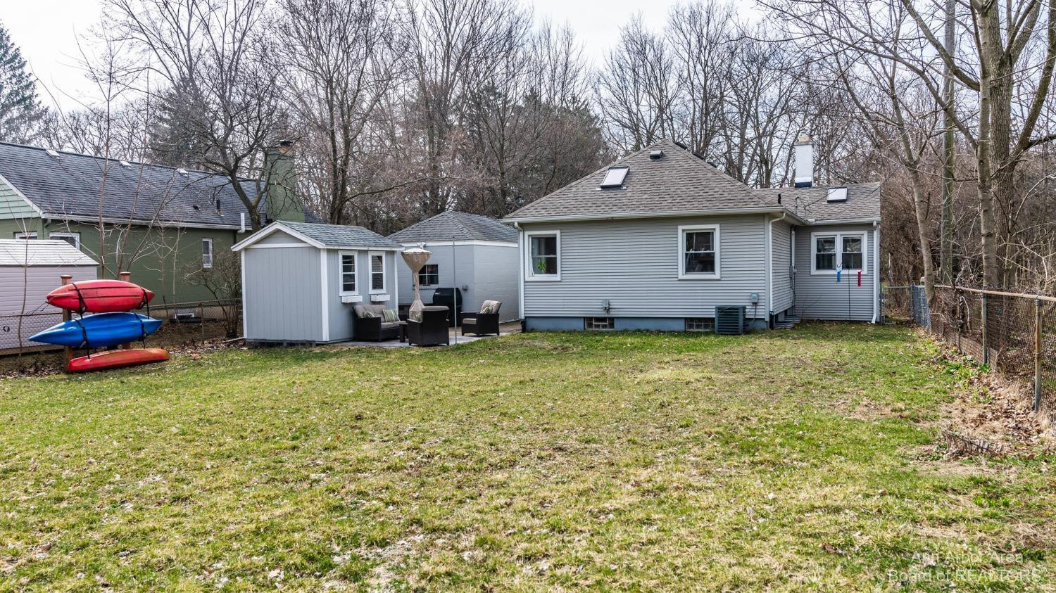1820 Chandler Road Ann Arbor, MI 48105 - Photo 33 of 39 Photo 33