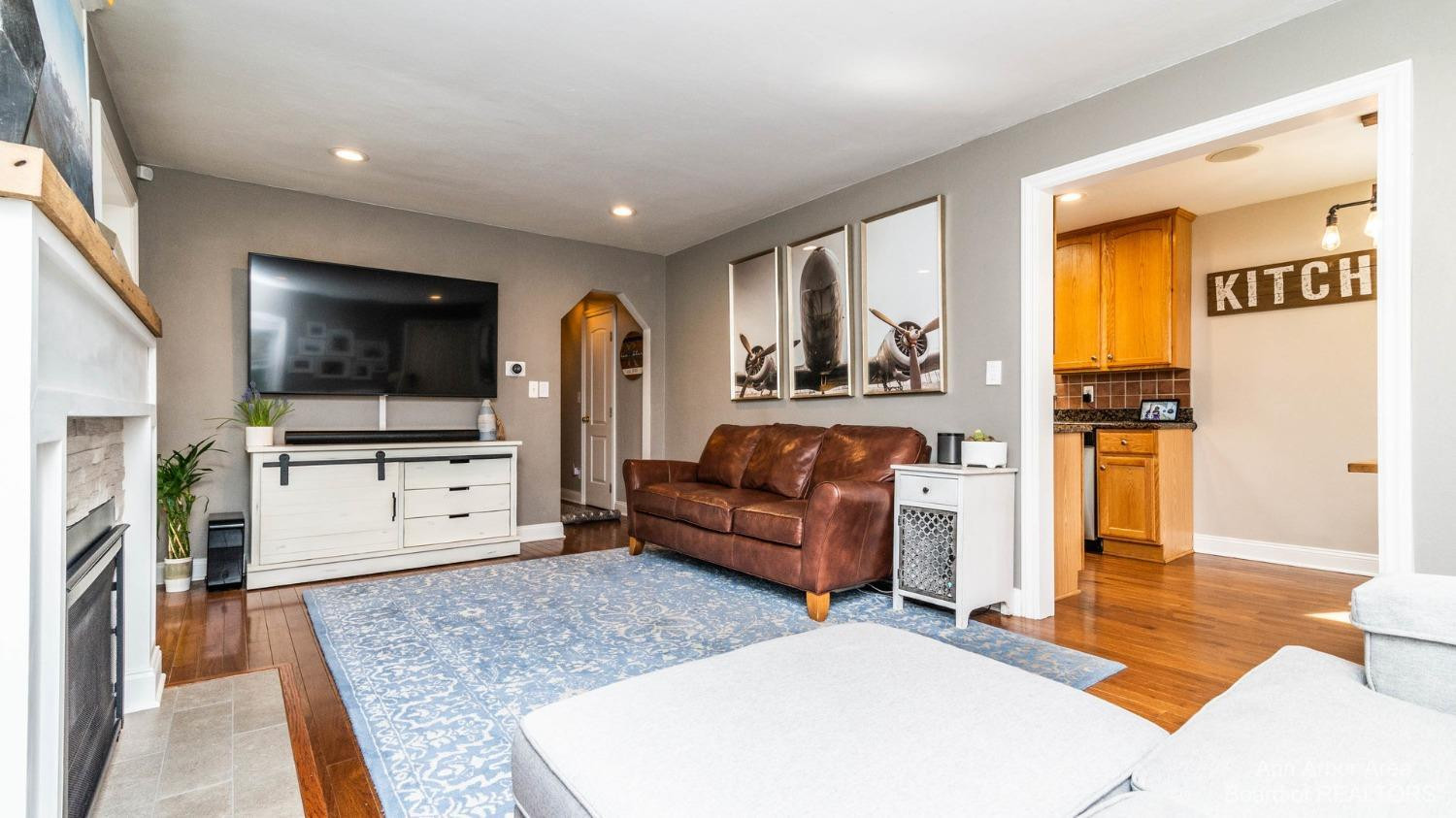 1820 Chandler Road Ann Arbor, MI 48105 - Photo 10 of 39 Photo 10