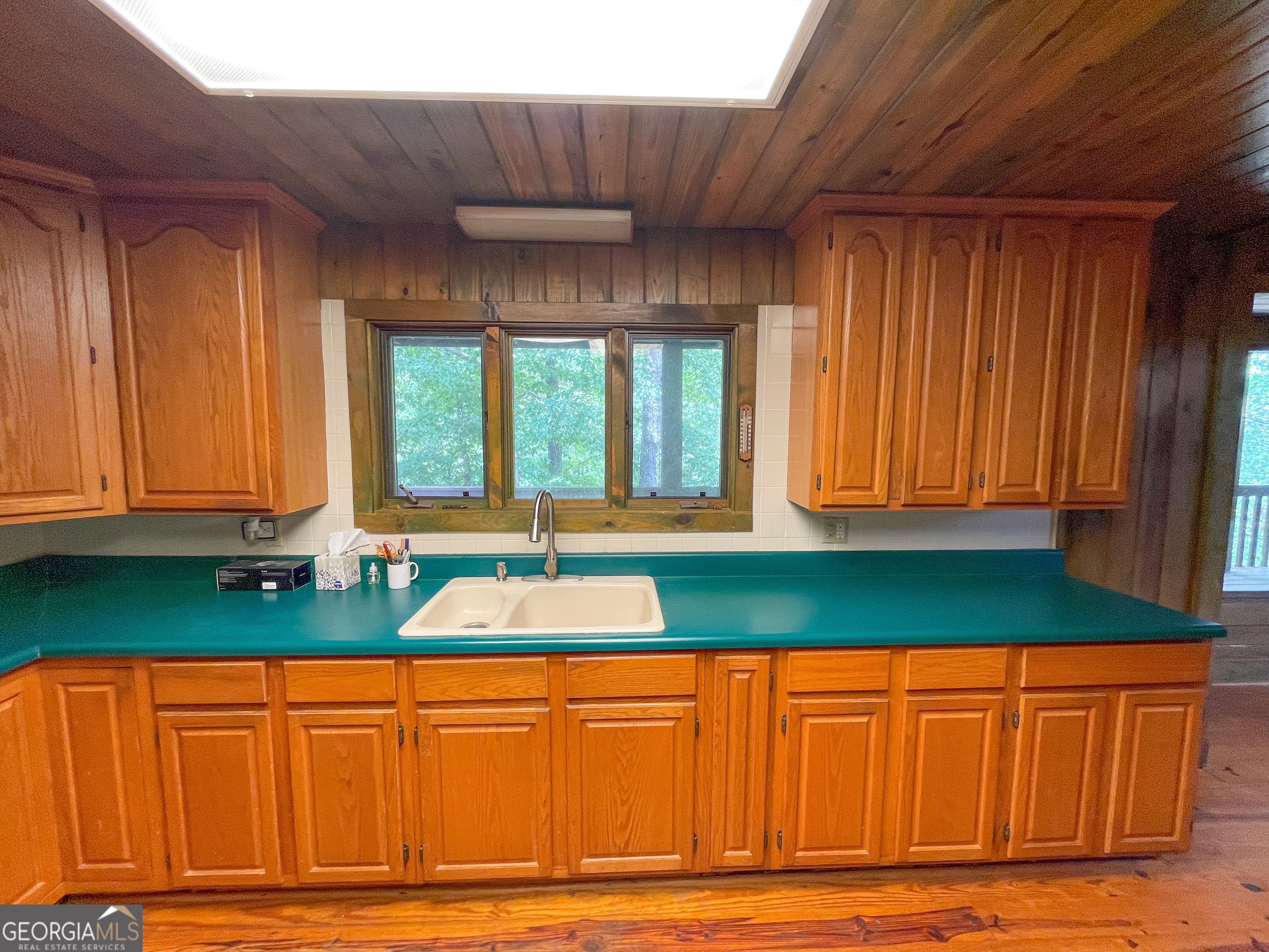 305 West Drive Roopville, GA 30170 - Photo 21 of 70 a view of room with window and outdoor kitchen