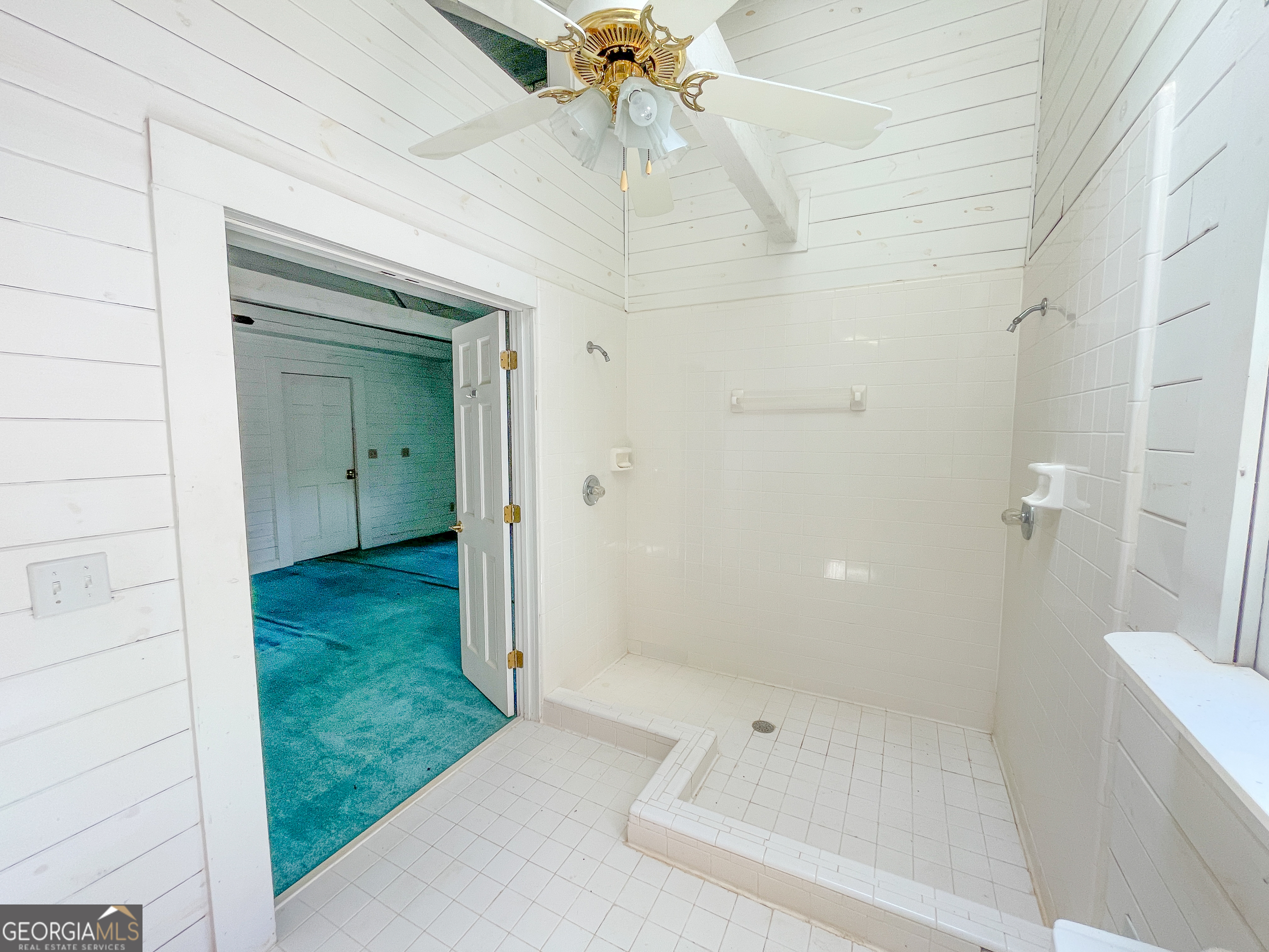 305 West Drive Roopville, GA 30170 - Photo 46 of 70 a bathroom with a bathtub and a shower
