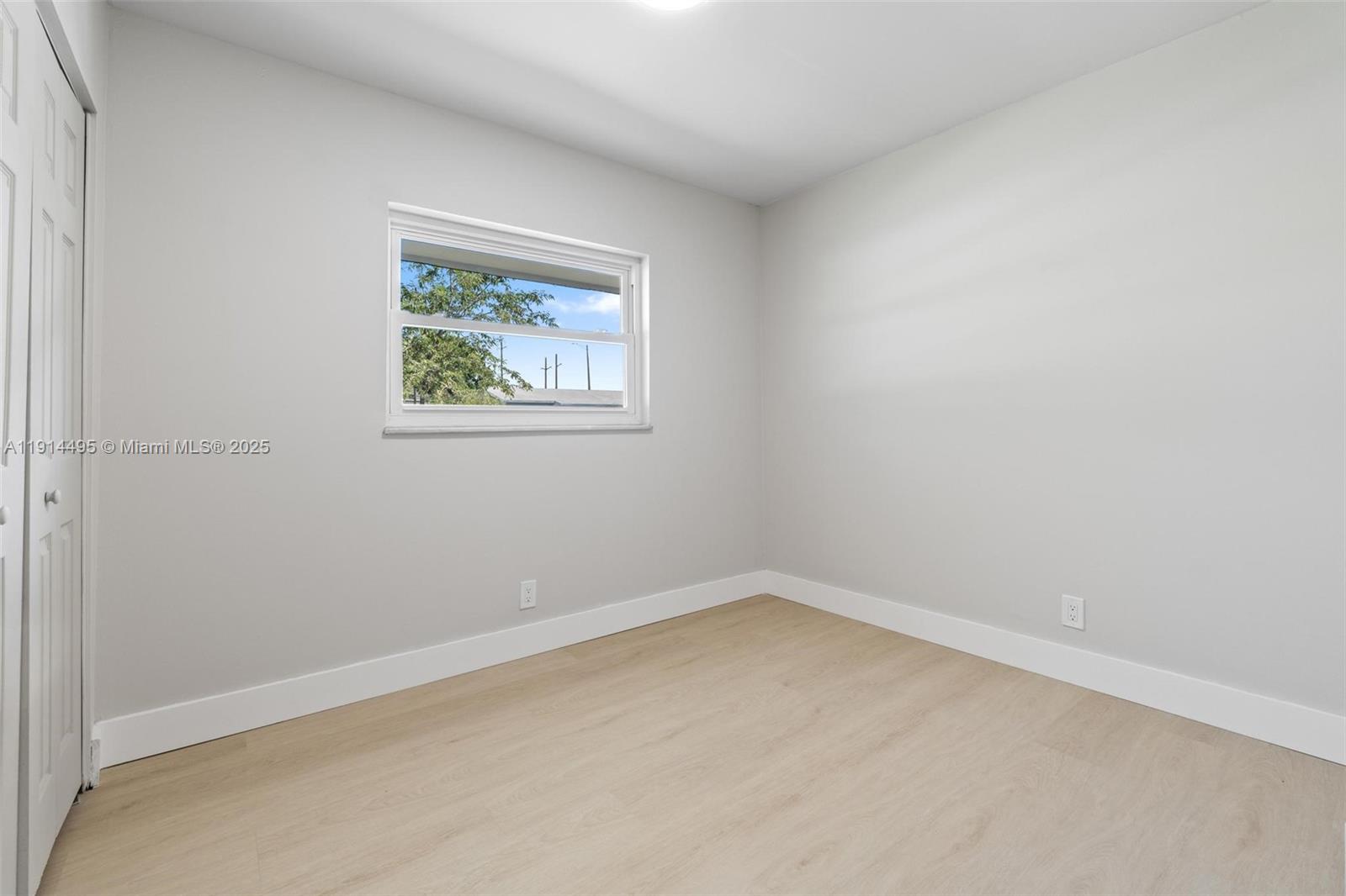 511 Southwest 72nd Avenue North Lauderdale, FL 33068 - Photo 17 of 28