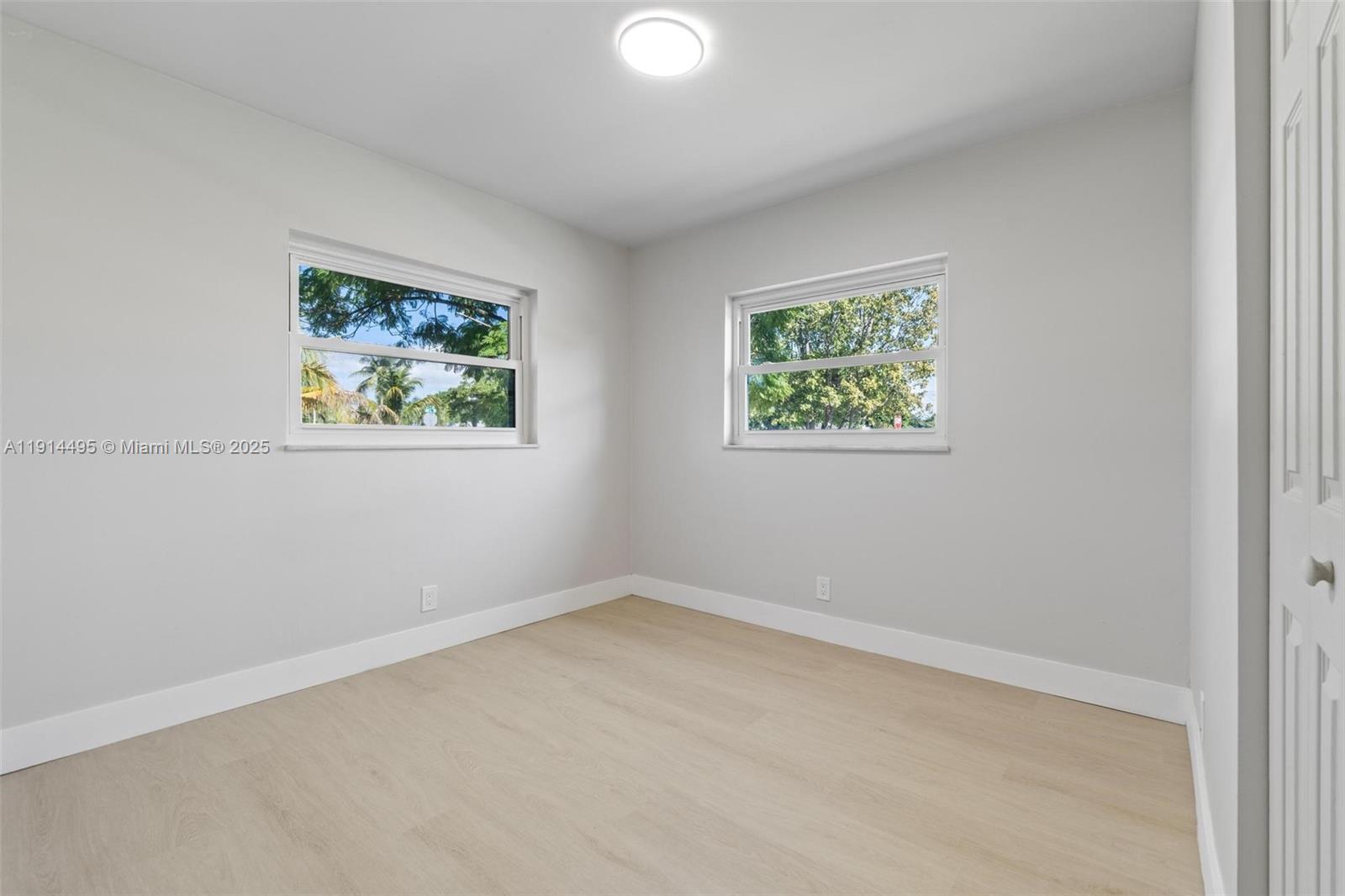 511 Southwest 72nd Avenue North Lauderdale, FL 33068 - Photo 19 of 28