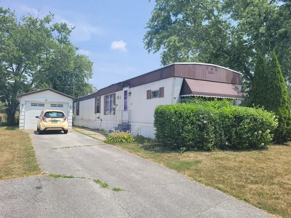 $12,500 | 10 Meadowlark Lane, Beecher, IL 60401