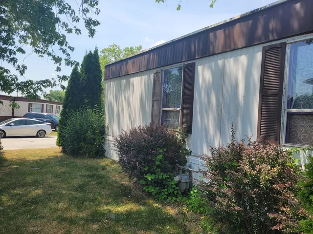$12,500 | 10 Meadowlark Lane, Beecher, IL 60401