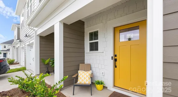 $2,977 | 9100 Bluedale Road, Unit SERENITY, Charlotte, NC 28216