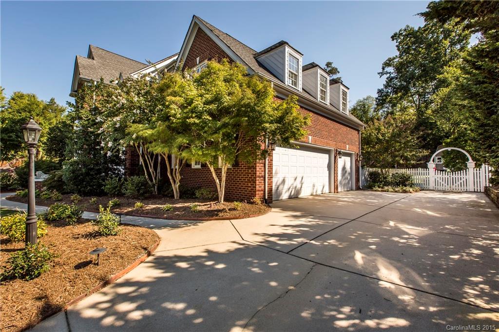 326 Sardis Pointe Road Matthews, NC 28105 - Photo 2 of 24 Gallery Image 2