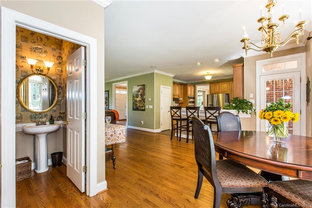 326 Sardis Pointe Road Matthews, NC 28105 - Photo 6 of 24 Gallery Image 6