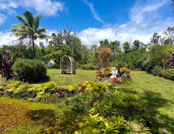 $1,200,000 | 12-1092 Kaimu Street, Pahoa, HI 96778