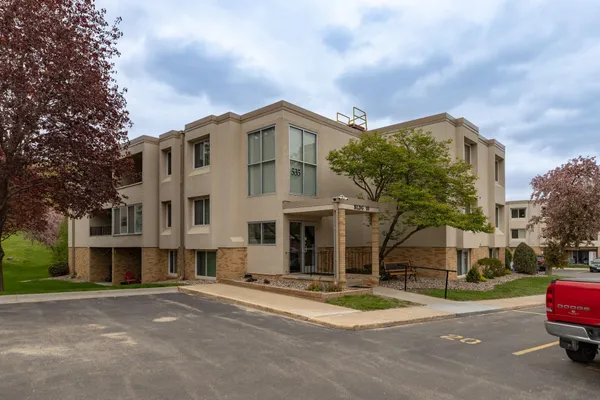 $99,500 | 535 19th Street Northwest, Unit 37, Rochester, MN 55901