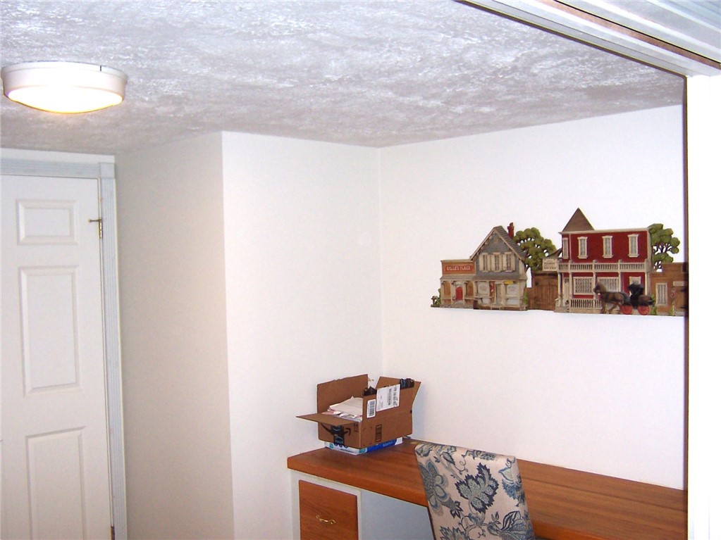 4024 Hulberton Road Murray, NY 14470 - Photo 17 of 24 Office