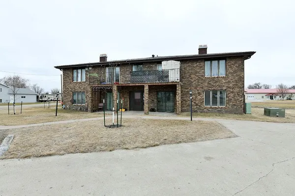 $649,900 | 241 6th Avenue South, Casselton, ND 58012