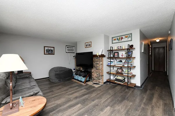 $649,900 | 241 6th Avenue South, Casselton, ND 58012