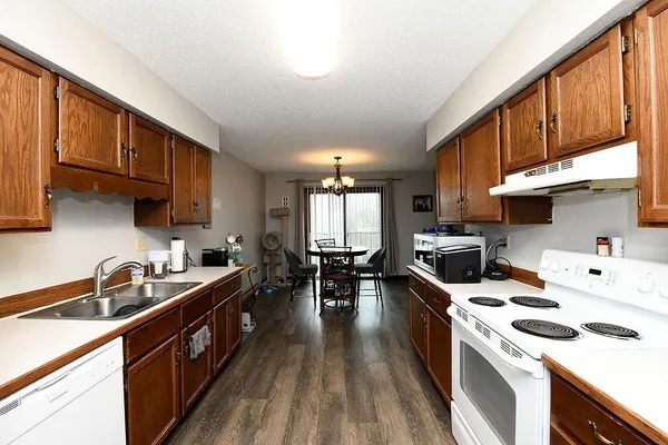 $649,900 | 241 6th Avenue South, Casselton, ND 58012