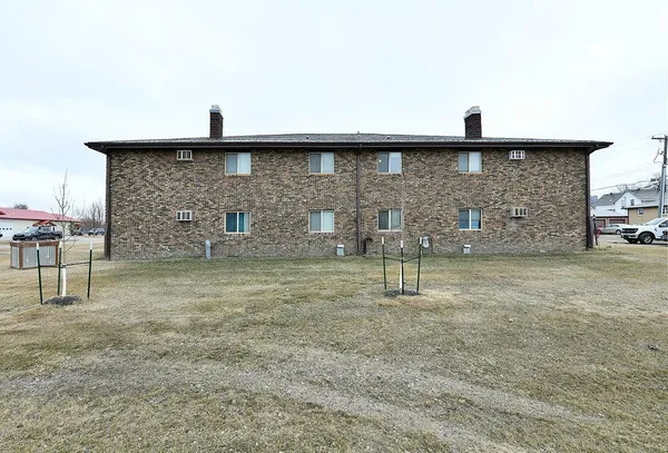 $649,900 | 241 6th Avenue South, Casselton, ND 58012