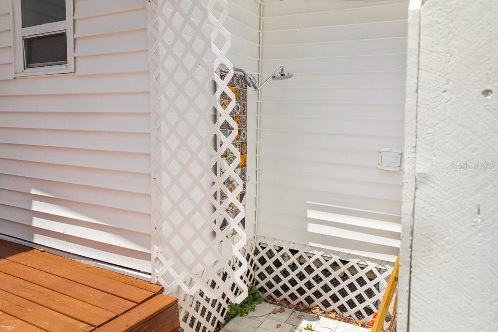13148 3rd Street East St. Petersburg, FL 33708 - Photo 22 of 25
