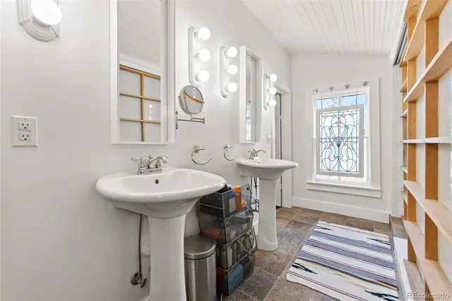 a view of a backyard with swimming pool