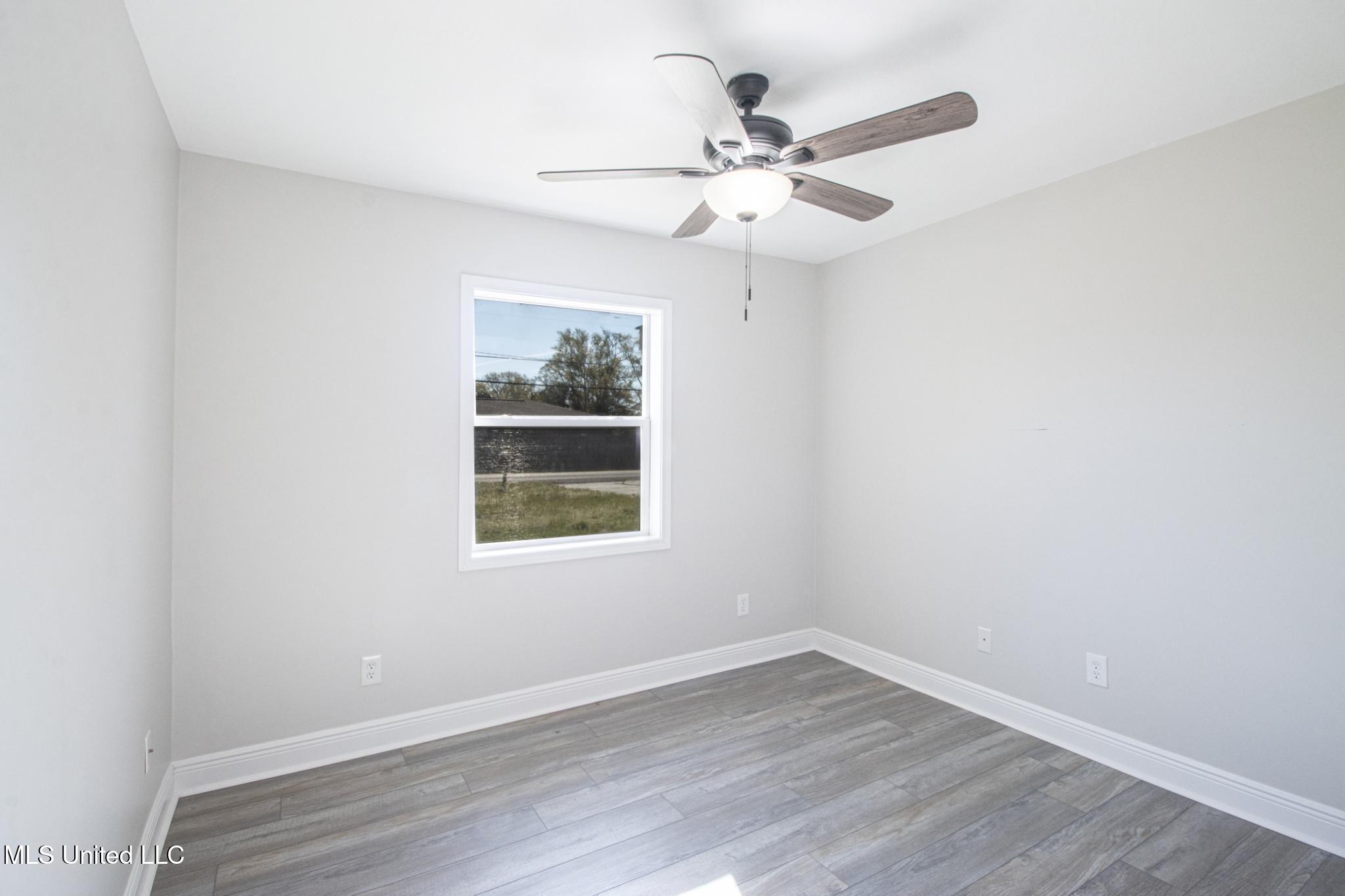 303 Alexander Road Long Beach, MS 39560 - Photo 12 of 21 307 Alexander-107014