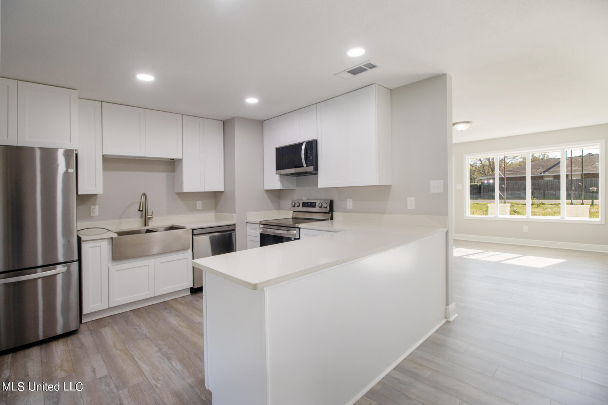 303 Alexander Road Long Beach, MS 39560 - Photo 6 of 21 307 Alexander-107000-3 (1)